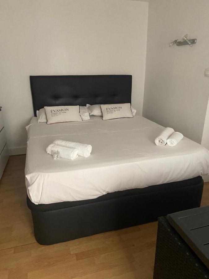 Tres Bel Appartement Montmartre Párizs Kültér fotó