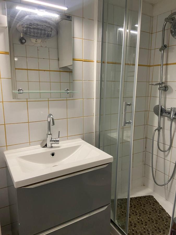 Tres Bel Appartement Montmartre Párizs Kültér fotó